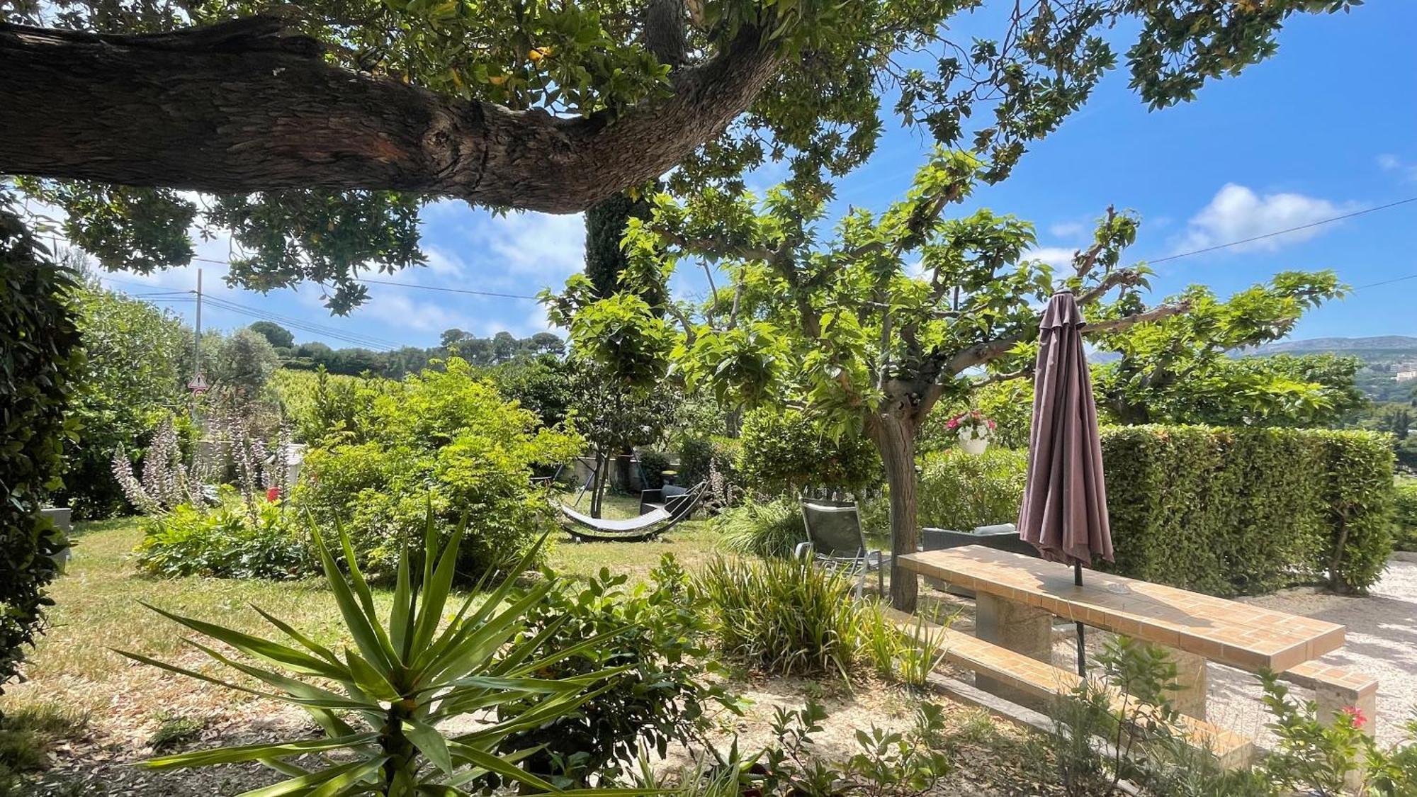 Large Private Garden, Quiet 2-Bedroom Apartment, Air Conditioning, Wifi, Parking Cassis Zewnętrze zdjęcie