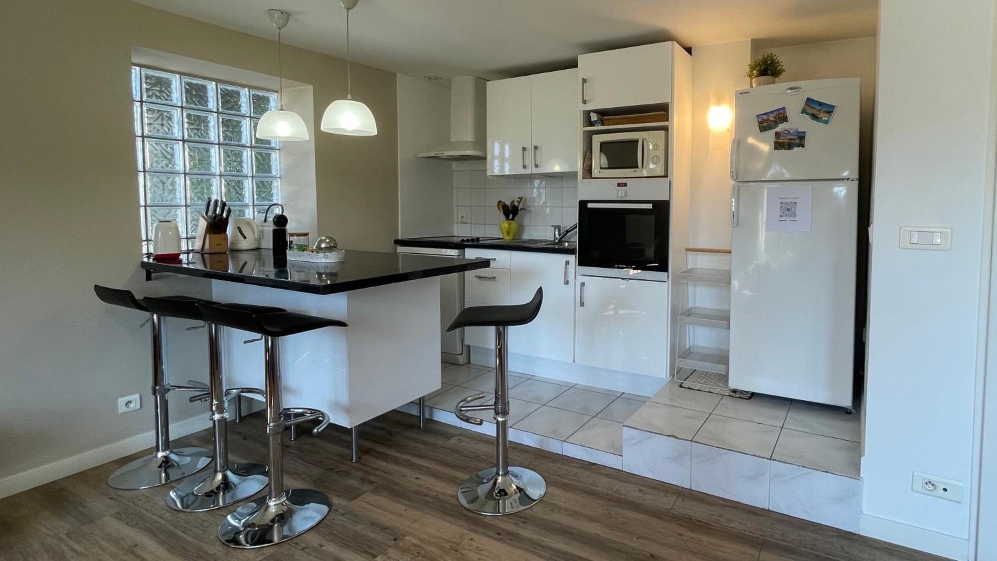 Large Private Garden, Quiet 2-Bedroom Apartment, Air Conditioning, Wifi, Parking Cassis Zewnętrze zdjęcie
